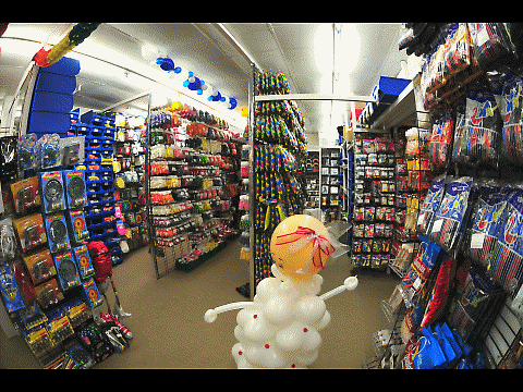 Ballonsupermarkt, das große Geschäft für Luftballons und Partydekoration