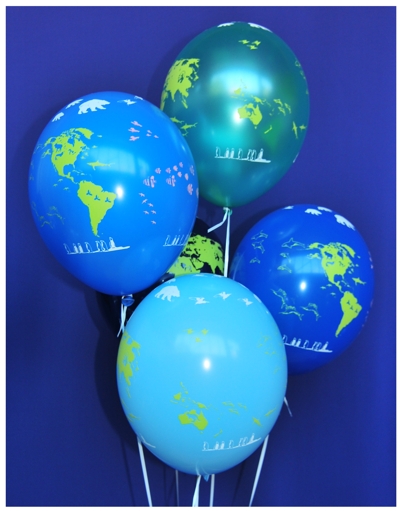 Luftballons, Globus mit Tieren, mit Helium-Ballongas
