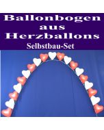 Ballonbogen aus roten und weißen Herzluftballons mit Helium, Ballondekoration zur Hochzeit