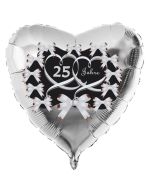 zur Silbernen Hochzeit, Herzluftballon aus Folie in Silber 25 Jahre, schwarz mit Schleifen