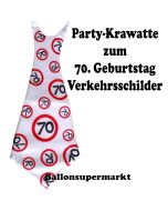 Riesen-Krawatt zum 70. Geburtstag mit Verkehrsschildern