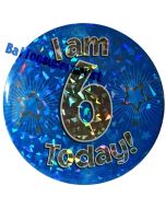 Jumbo Ansteckbutton, Tischaufsteller, I am 6 today, blau