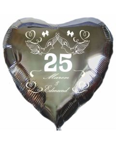 Herzluftballon-aus-Folie-zur-Silbernen-Hochzeit-mit-den-Namen-des-Ehepaares-mit-Helium-Ballongas-Tauben-Herzen-Schleifen
